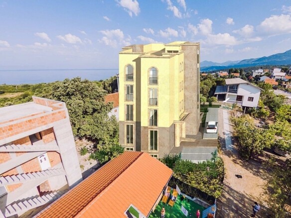 Poslovni prostor 700 m² – Utjeha, Bar — fotografija 2
