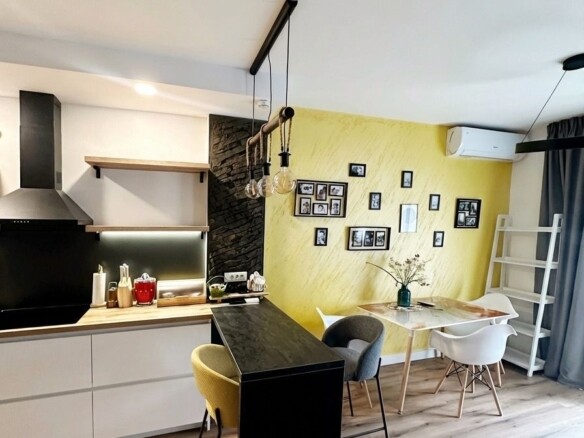 Trosoban stan 107 m² – Budva — fotografija 8