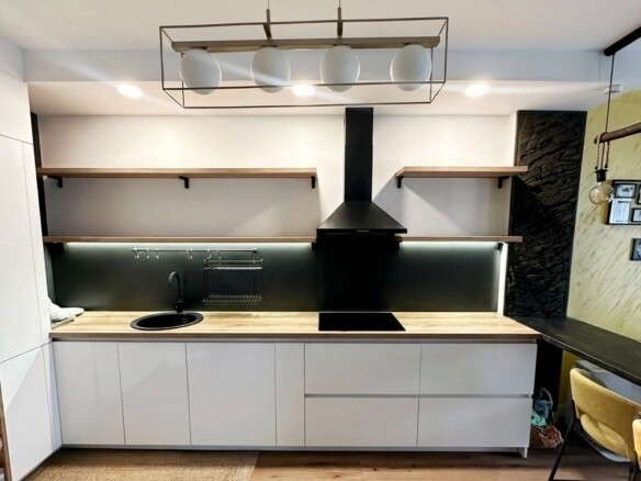 Trosoban stan 107 m² – Budva — fotografija 17