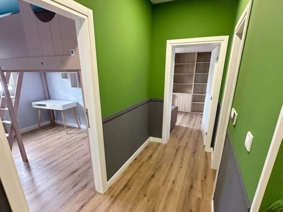 Trosoban stan 107 m² – Budva — fotografija 21