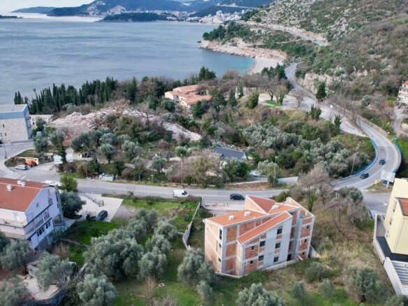 Urbanizovan plac sa pogledom na more, Kamenovo, Budva — fotografija 3
