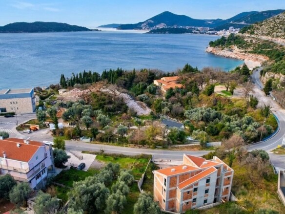 Urbanizovan plac sa pogledom na more, Kamenovo, Budva — fotografija 5