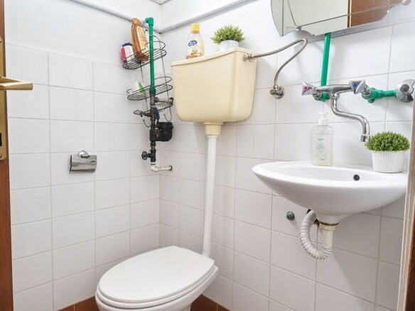 Izdavanje: Poslovni prostor 32 m² – Podkošljun, Budva — fotografija 4