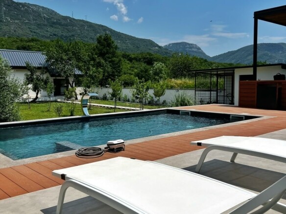 Kuća 180 m² – Kovačko polje, Kotor — fotografija 3