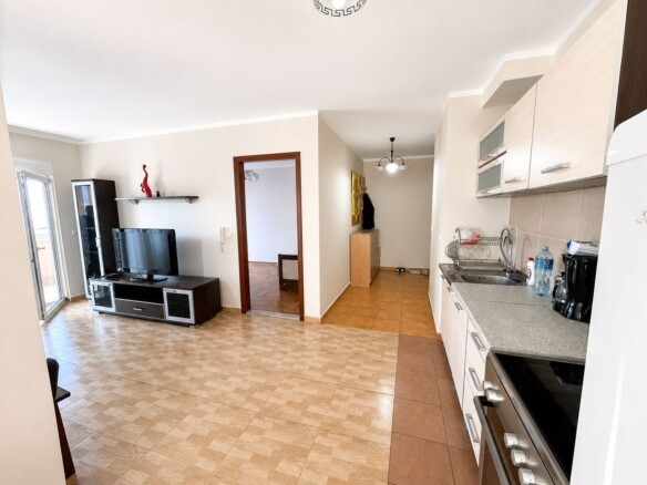 Dvosoban stan 85 m² – Lazi, Budva — fotografija 7