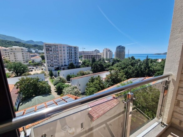 Trosoban stan 107 m² – Bečići, Budva — fotografija 2