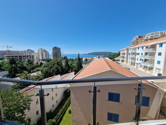 Trosoban stan 107 m² – Bečići, Budva — fotografija 17