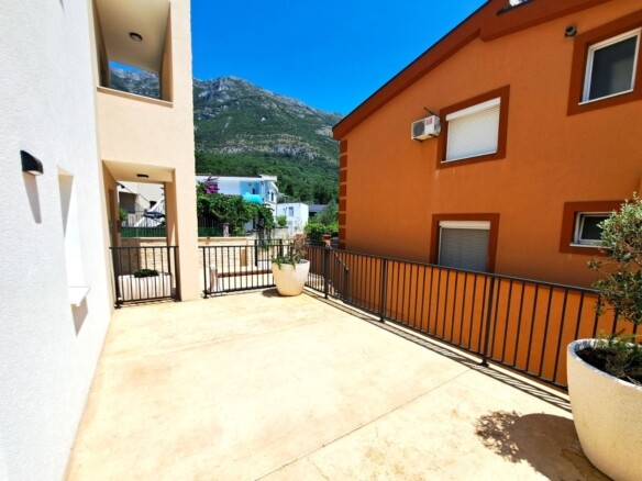Jednosoban stan 62 m² – Sutomore, Bar — fotografija 4
