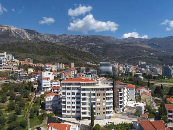 Dvosoban stan 58 m² – Bečići, Budva — fotografija 8