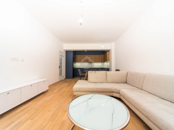 Dvosoban namješten stan 79 m²