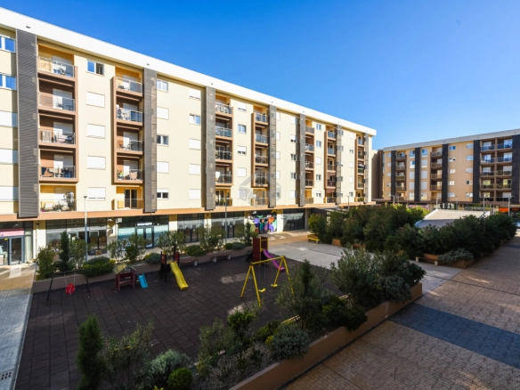 Dvosoban stan u kompleksu New City, Podgorica — fotografija 14