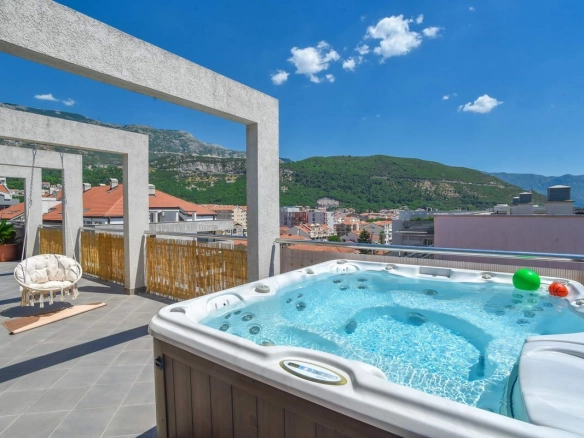 Trosoban stan 179 m² – Rozino, Budva — fotografija 14
