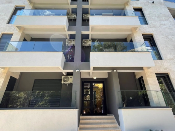 Izdavanje: Jednosoban stan 40 m² – Bečići, Budva — fotografija 19