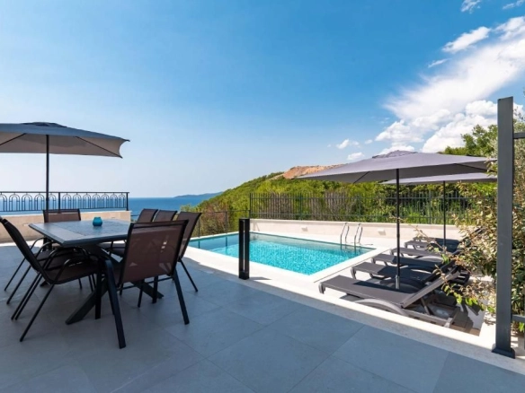Izdavanje: Kuća 318 m² – Reževići, Budva — fotografija 6