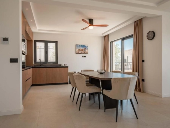 Izdavanje: Kuća 318 m² – Reževići, Budva — fotografija 15