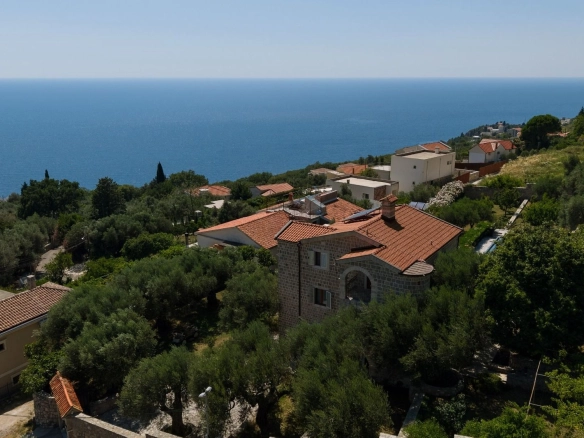 Kuća 480 m² – Reževići, Budva — fotografija 15