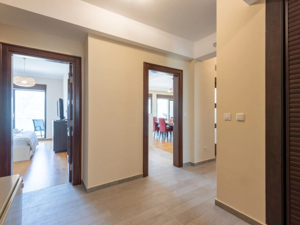 Izdavanje: Trosoban stan 141 m² – Škaljari, Kotor — fotografija 14