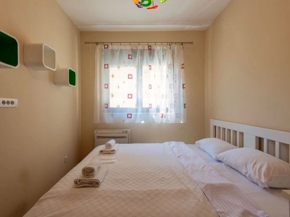 Izdavanje: Trosoban stan 141 m² – Škaljari, Kotor — fotografija 15