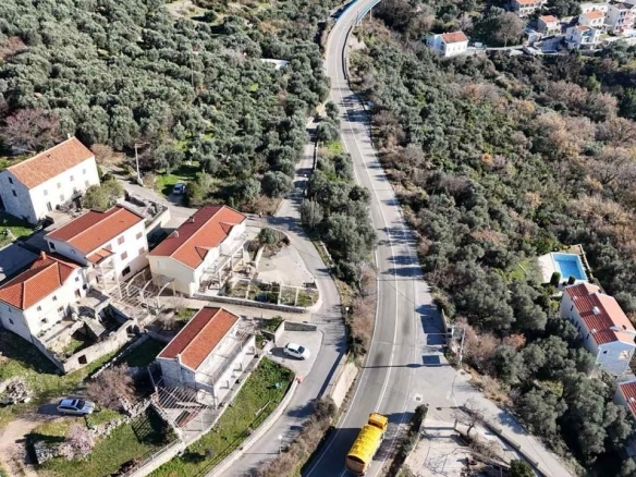 Plac 1.648 m² – Reževići, Budva — fotografija 3