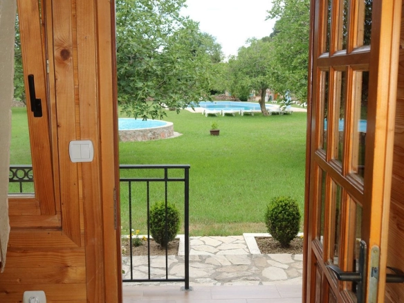 Poslovni prostor 767 m² – Buljarica, Budva — fotografija 11
