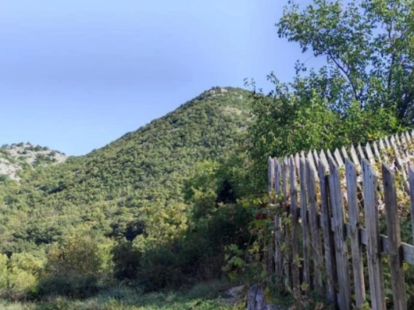 Plac 5.299 m² – Bar — fotografija 2