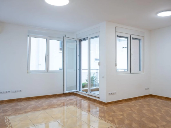 Jednosoban stan 65 m² – Lazi, Budva — fotografija 10