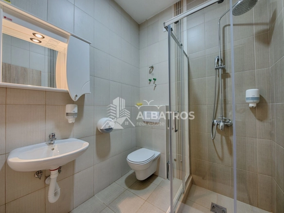 Izdavanje: Hotel 400 m² – Dobra Voda, Bar — fotografija 5