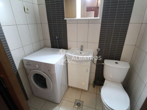Izdavanje: Trosoban stan 99 m² – Bar — fotografija 9