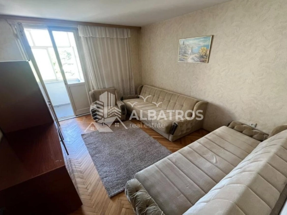 Izdavanje: Dvosoban stan 55 m² – Bar — fotografija 2