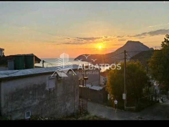 Urbanizovan plac 200 m² u Sutomoru