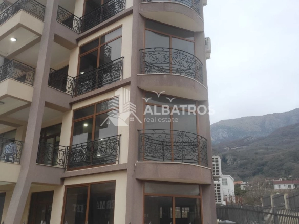 Poslovni prostor 1.707 m² – Tomba, Bar — fotografija 4