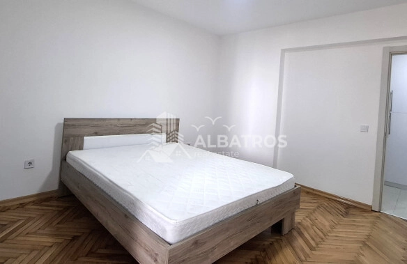 Dvosoban stan 60 m² – Bar — fotografija 5