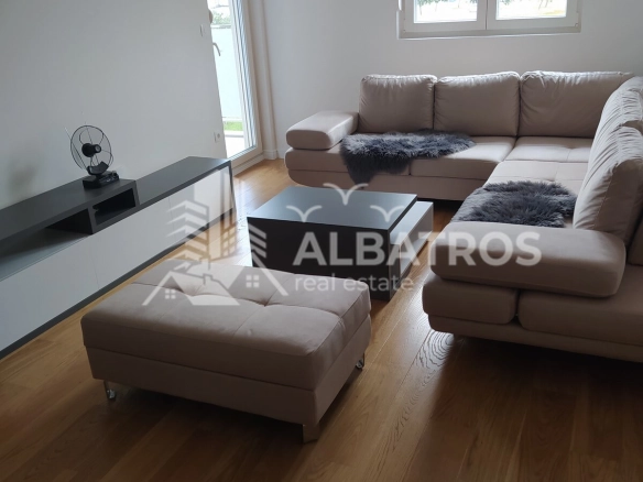 Izdavanje: Jednosoban stan 53 m² – Bar — fotografija 2