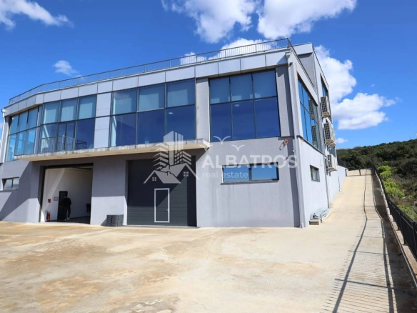 Poslovni prostor 1.151 m² – Ulcinj — fotografija 2