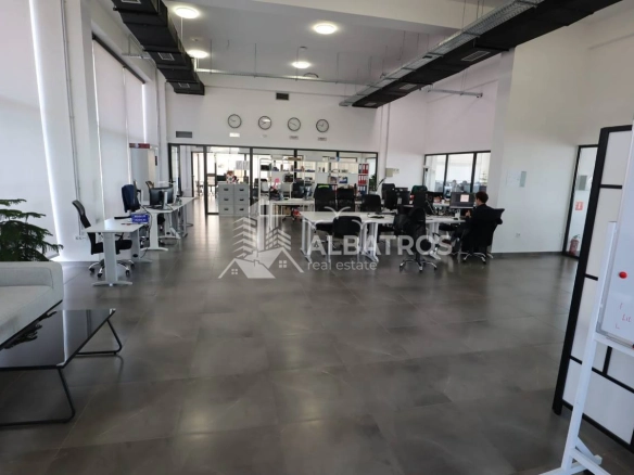 Poslovni prostor 1.151 m² – Ulcinj — fotografija 3