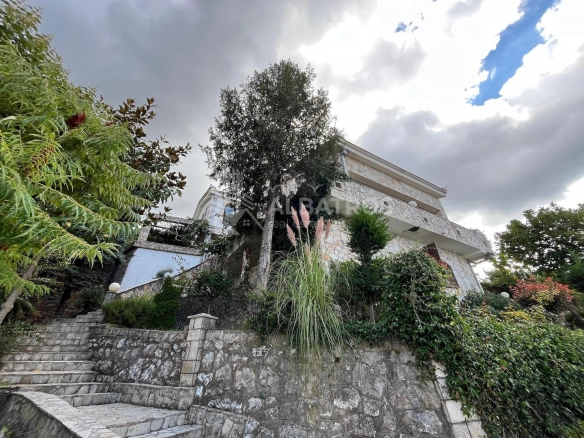 Izdavanje: Kuća 300 m² – Dobra Voda, Bar — fotografija 4