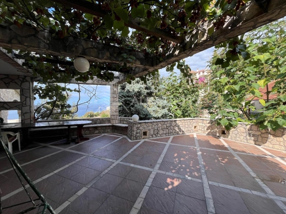 Izdavanje: Kuća 300 m² – Dobra Voda, Bar — fotografija 11