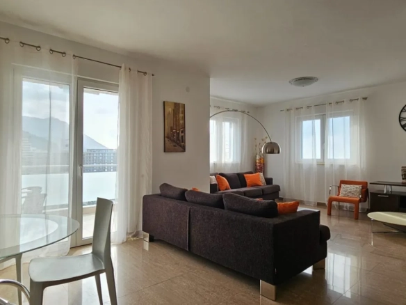 Dvosoban stan 71 m² – Bečići, Budva — fotografija 2