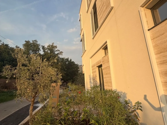 Jednosoban stan 35 m² – Tivat — fotografija 19