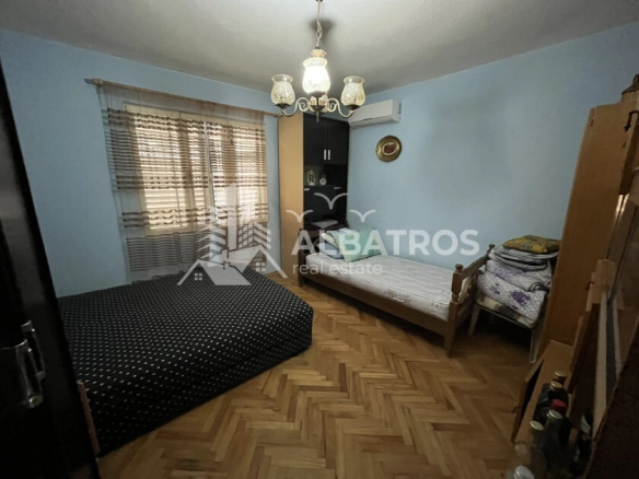 Trosoban stan 100 m² – Ilino, Bar — fotografija 6
