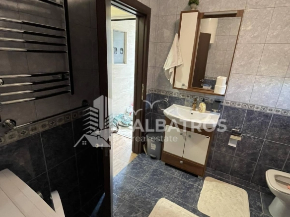 Izdavanje: Jednosoban stan 58 m² – Šušanj, Bar — fotografija 11