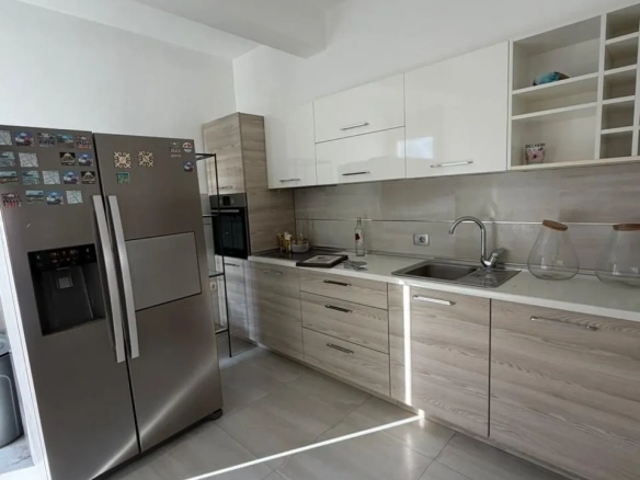 Četvorosoban stan 450 m² – Babin Do, Budva — fotografija 4