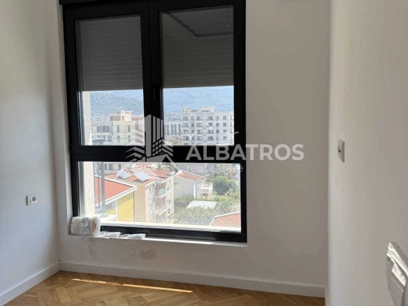 Dvosoban stan 56 m² – Bar — fotografija 5