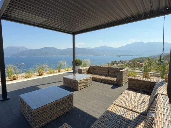 Dvosoban stan 119 m² – Tivat — fotografija 6