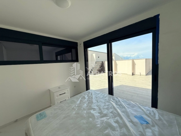 Trosoban stan 442 m² – Bar — fotografija 9