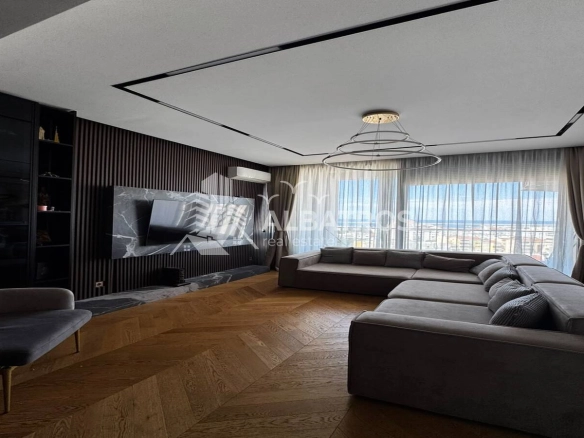 Dvosoban stan 105 m² – Bar — fotografija 2
