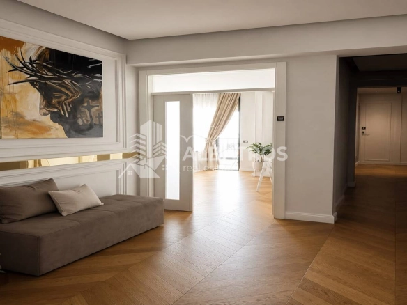 Dvosoban stan 105 m² – Bar — fotografija 5