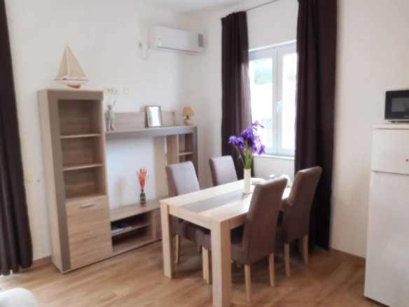 Dvosoban stan 77 m² – Kotor — fotografija 2