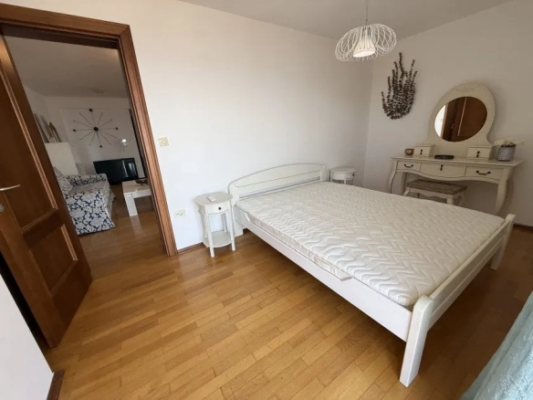 Dvosoban stan 69 m² – Petrovac, Budva — fotografija 2