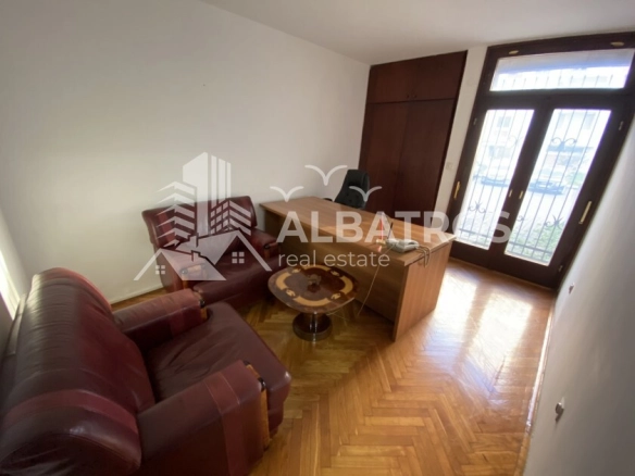Poslovni prostor 110 m² – Bar — fotografija 2